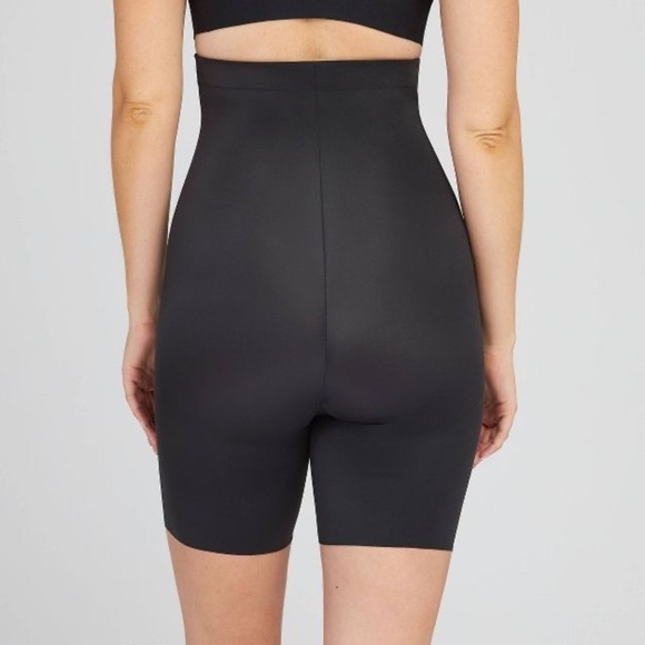 Assets by Spanx High-Waist Shaping Thigh Slimmer in Black M - Picture 2 of 9